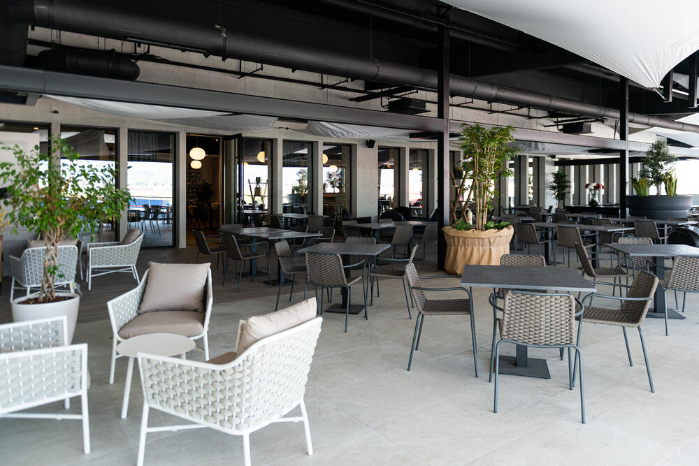 <p>Prepoznatljiv stil i jedinstveno gastronomsko iskustvo.</p>