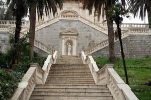 Balustrada i stepenište ispred Bogorodičinog hrama biće obnovljeni...