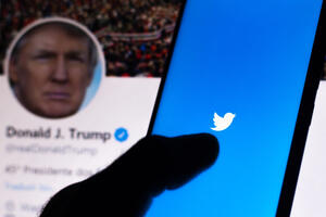Tramp: Srećan sam što je Tviter u razumnim rukama