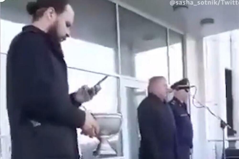 Ruski zvaničnik se obraća regrutima, Foto: Printscreen Twitter/Radio Free Europe/Radio Liberty