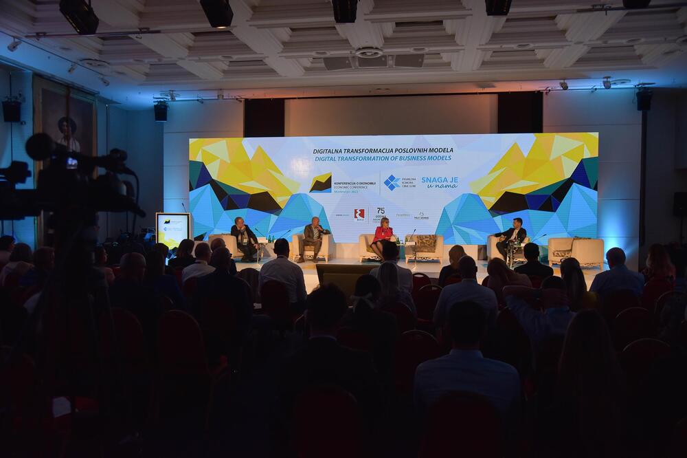 Sa panela, Foto: PKCG