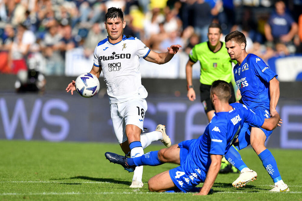 Malinovski je odlično komandovao igrom, Foto: REUTERS