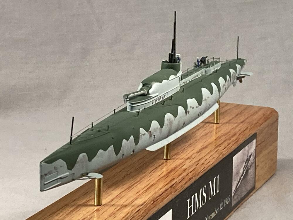 Model britanske podmornice M1