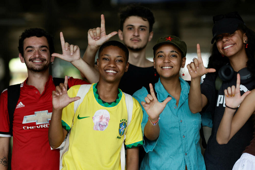 Slavlje studenata na Univeritetu u Brazili zbog Luline pobjede