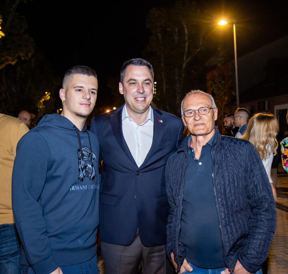 <p>Ulica će, kako je saopšteno iz Glavnog grada, biti otvorena za saobraćaj u terminu od 6 do 10 časova ujutru, i to za dostavna vozila</p>