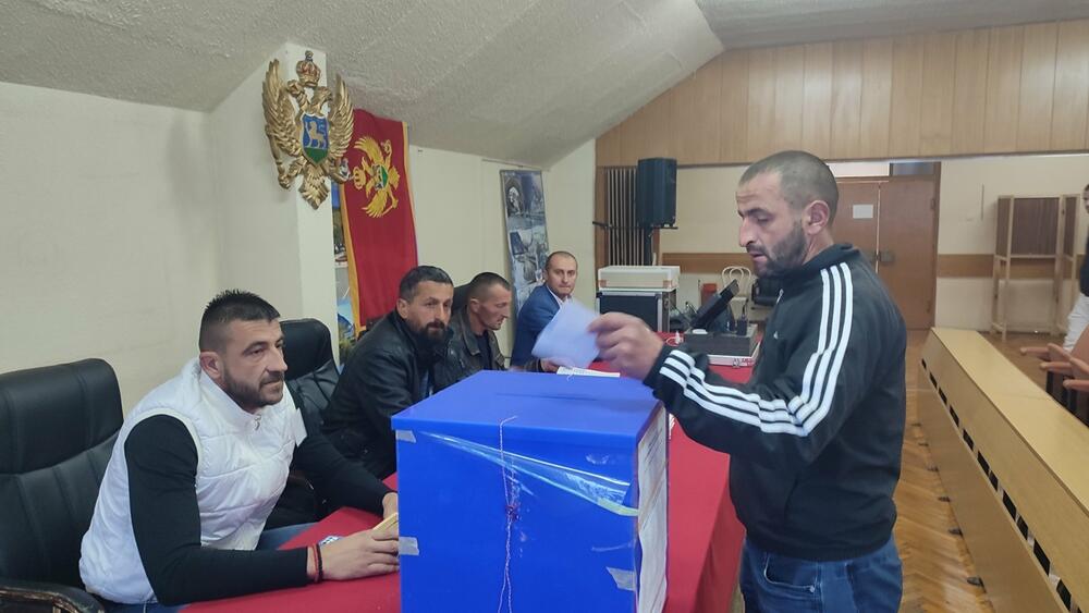 U nedjelju još jedan pokušaj: Glasanje u Šavniku 