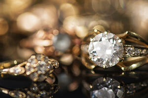Zaplijenjeno drago kamenje i nakit vrijedni 230 miliona dolara u...
