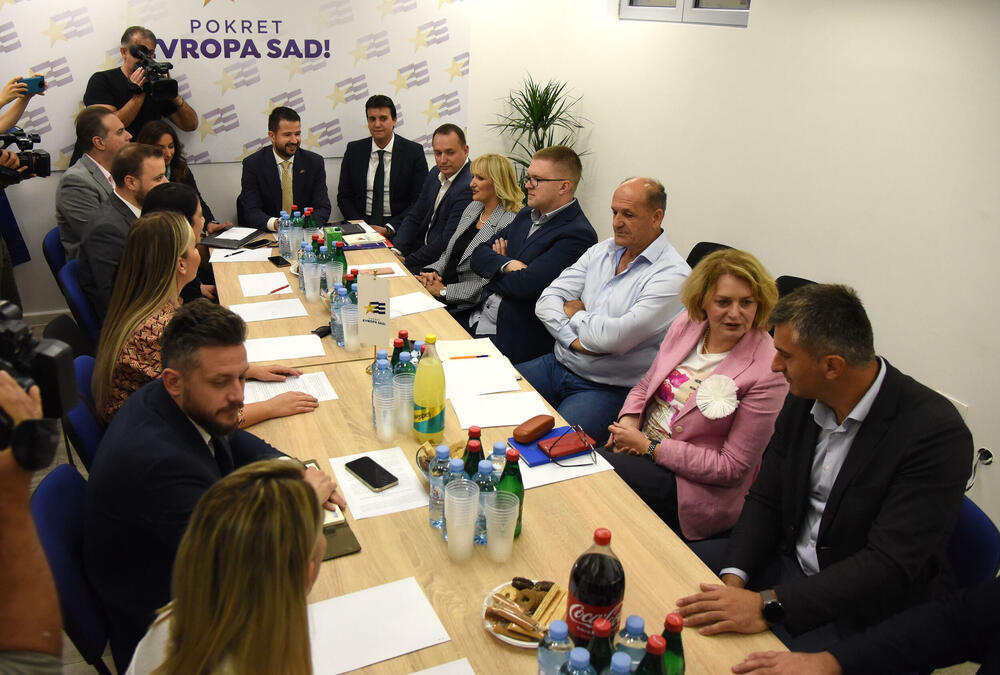<p>Sastanak organizovan na inicijativu nosioca liste Pokreta Evropa sad Jakova Milatović</p>