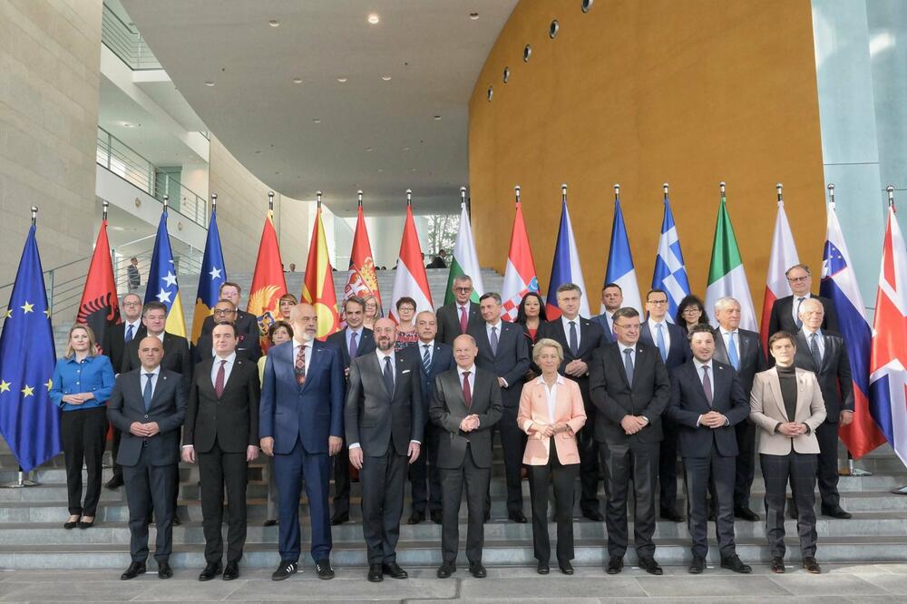 Učesnici samita, Foto: Twitter/@vonderleyen