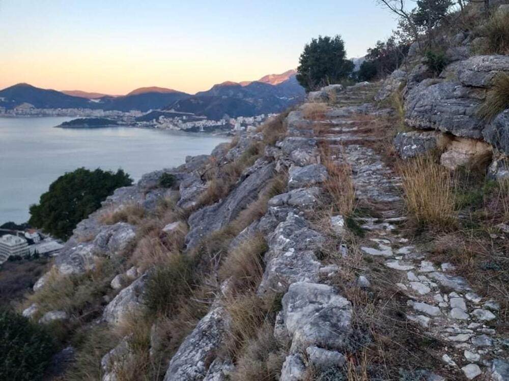 Kulturno blago koje još nije zaštićeno zakonom kao nepokretno kulturno dobro, a ima sve predispozicije