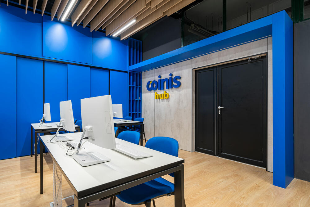 <p>Renoviranje računarske sale na ETF-u u Coinisu vide kao investiciju u zdrave i progresivne aktivnosti kako bi osnažili mlade ljude, stvorili im obrazovne mogućnosti i doprinijeli digitalizaciji crnogorskog društva</p>