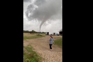 Tornado u Teksasu i Oklahomi: Najmanje jedna osoba poginula, više...
