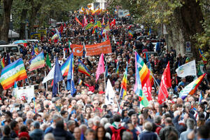 Veliki protest u Rimu: "Ne ratu. Ne slanju oružja"