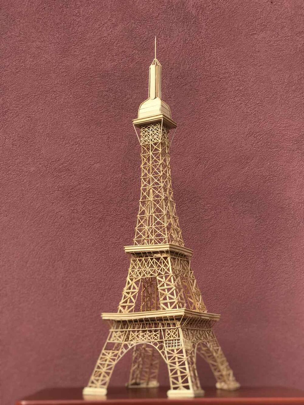 Ajfelov toranj gradio četiri mjeseca