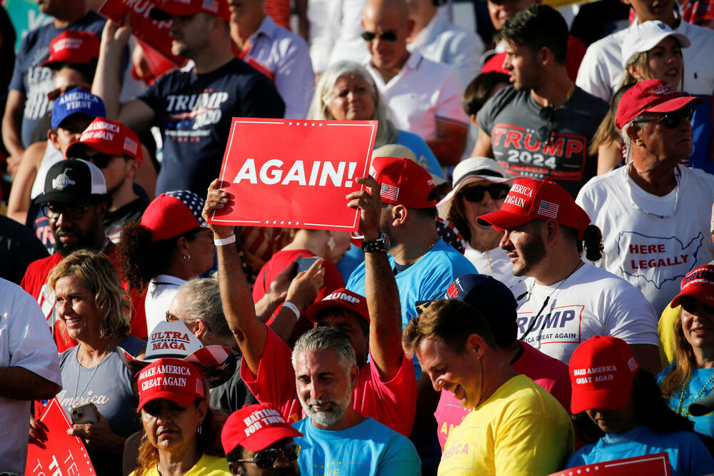 Skup pristalica Donalda Trampa u Majamiju na Floridi u nedjelju 6. novembra