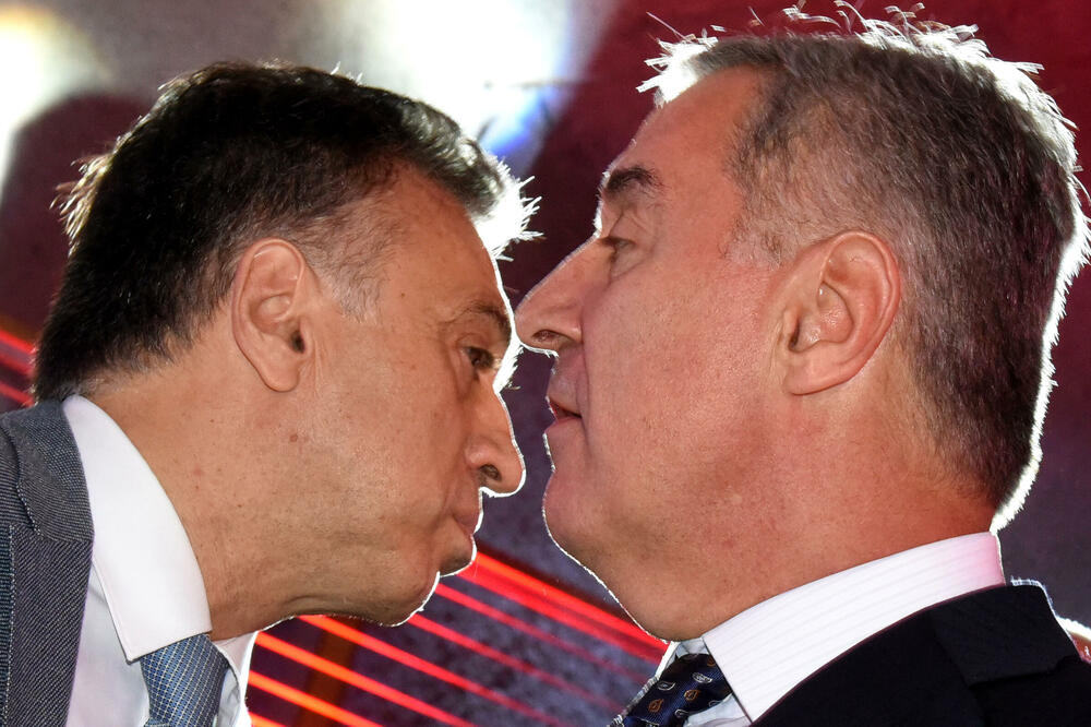 Sporan treći mandat: Vujanović i Đukanović, Foto: Boris Pejović