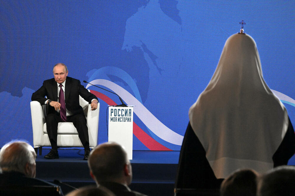 Putin na sastanku sa istoričarima i religijskim velikodostojnicima na Danu nacionalnog jedinstva Rusije, Foto: Reuters
