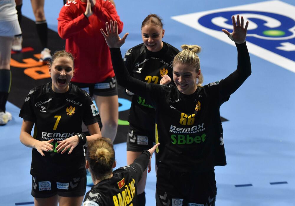 Milena Raičević, Itana Grbić, Jovanka Radičević, Ema Alivodić, Nađa Kadović