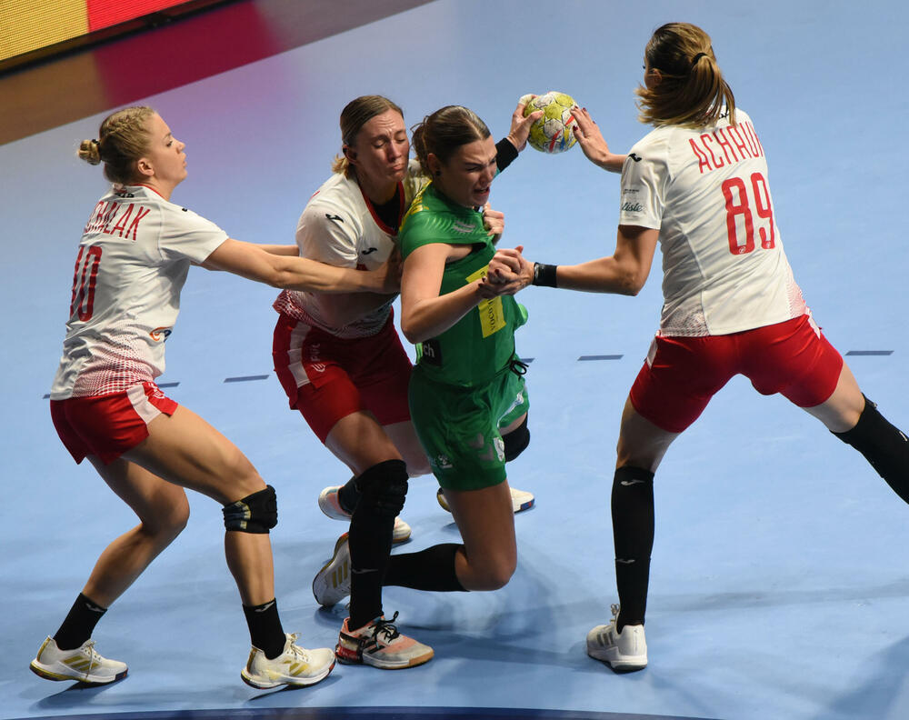 <p>"Lavice" su ostvarile sve tri pobjede u grupi D, za maksimalna četiri boda u drugoj fazi takmičenja, koja se igra u Skoplju</p>