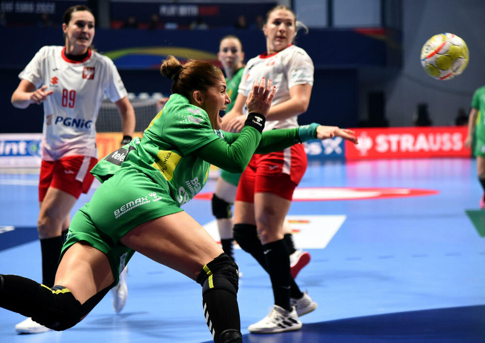 <p>"Lavice" su ostvarile sve tri pobjede u grupi D, za maksimalna četiri boda u drugoj fazi takmičenja, koja se igra u Skoplju</p>