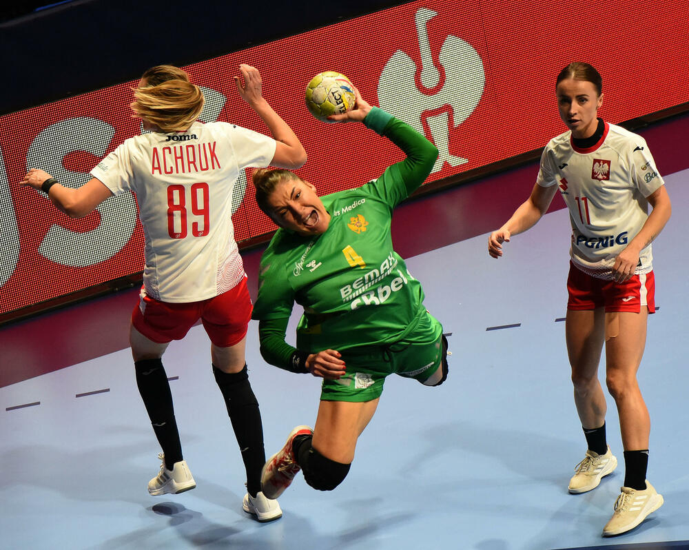 <p>"Lavice" su ostvarile sve tri pobjede u grupi D, za maksimalna četiri boda u drugoj fazi takmičenja, koja se igra u Skoplju</p>