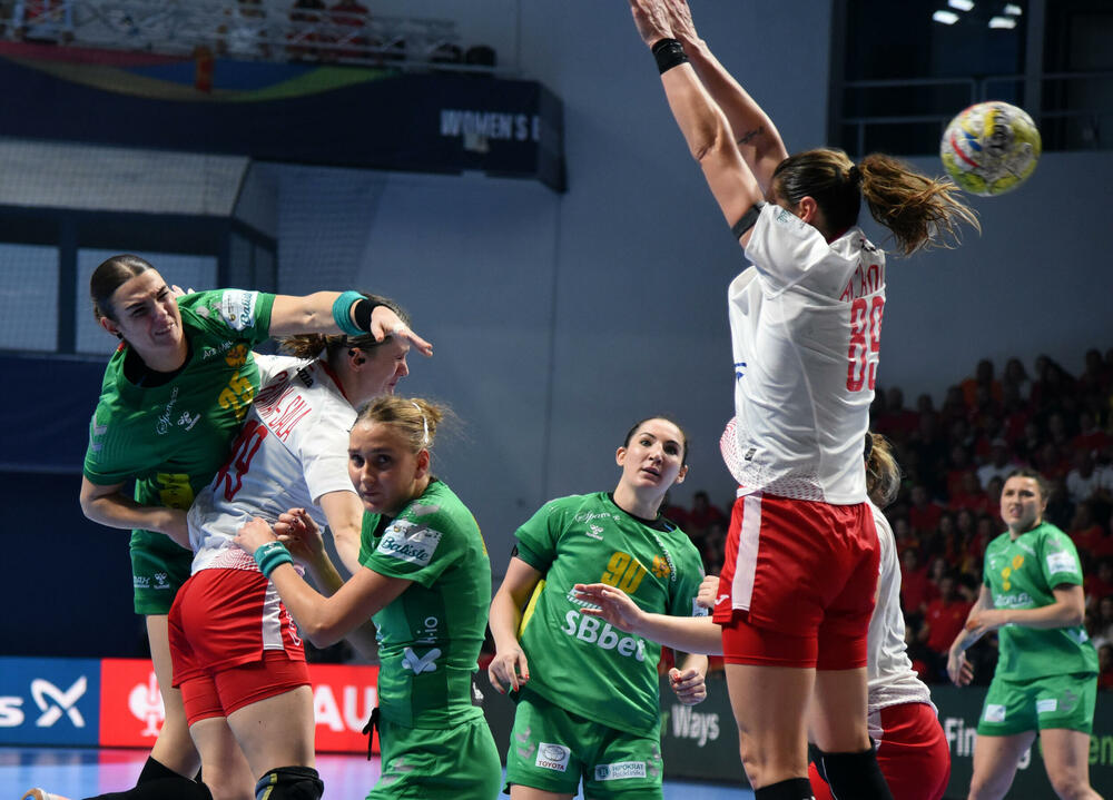 <p>"Lavice" su ostvarile sve tri pobjede u grupi D, za maksimalna četiri boda u drugoj fazi takmičenja, koja se igra u Skoplju</p>