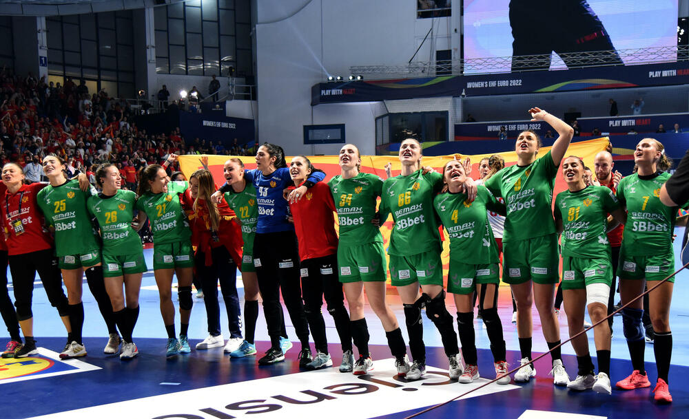 <p>"Lavice" su ostvarile sve tri pobjede u grupi D, za maksimalna četiri boda u drugoj fazi takmičenja, koja se igra u Skoplju</p>