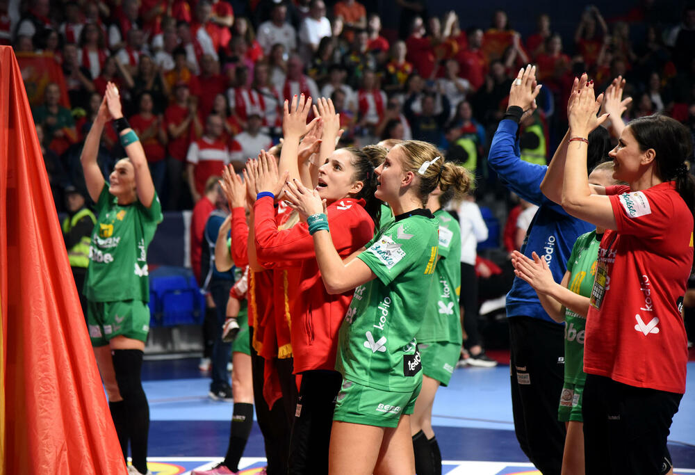 <p>"Lavice" su ostvarile sve tri pobjede u grupi D, za maksimalna četiri boda u drugoj fazi takmičenja, koja se igra u Skoplju</p>