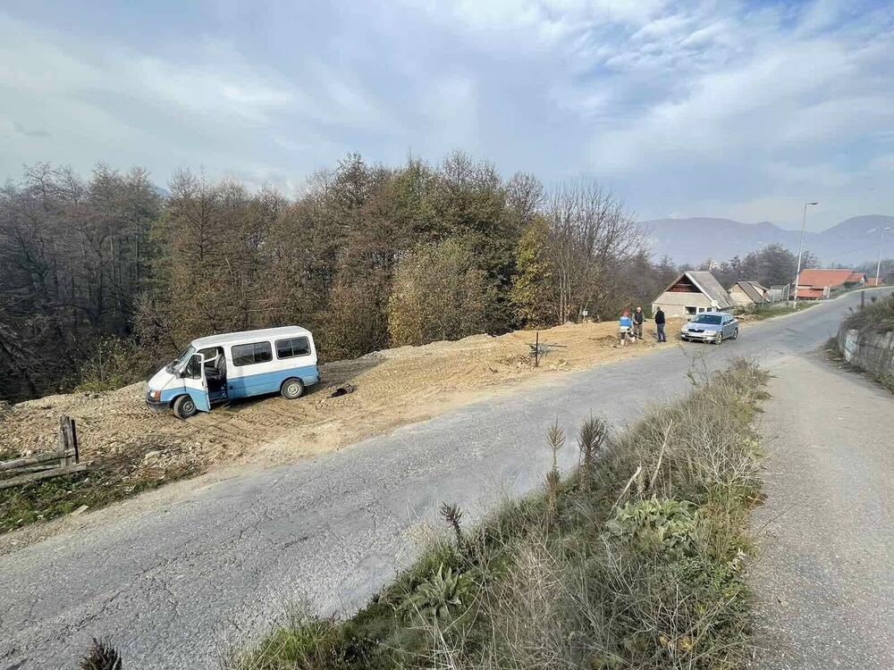 <p>Od početka akcije &ldquo;Uklonimo divlje deponije&rdquo;, koja je počela 1. novembra, sanirane su tri od 15 nelegalnih deponija. Akciju su organizovali opštinska preduzeća Komunalno i Agencija za izgradnju i razvoj Berana, u saradnji sa medijskom kućom &ldquo;Ivangrad studio&rdquo; i Opštinom Berane</p>