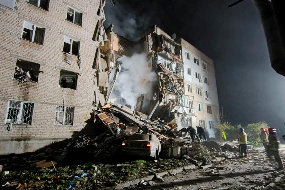Granatirana zgrada u Mikolajivu, Foto: Reuters