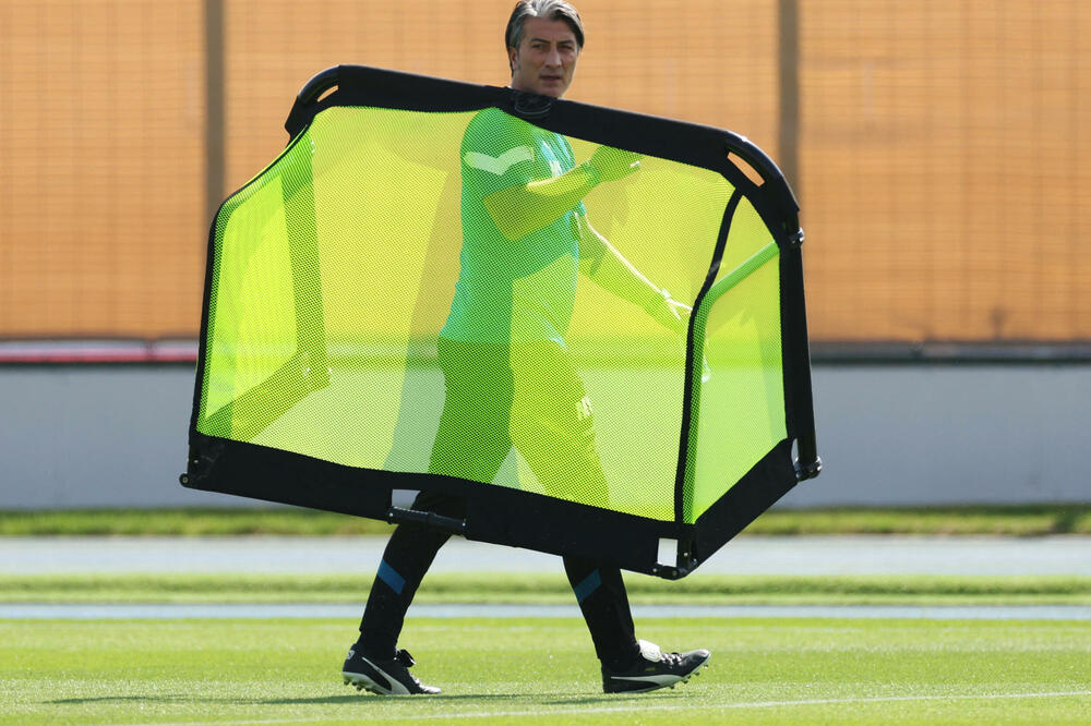 Selektor Švajcarske Murat Jakin, Foto: Reuters