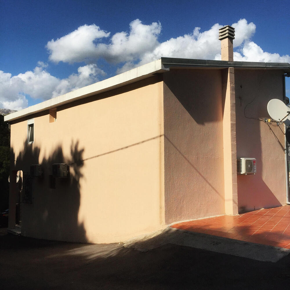 <p>O izložbi fotografija koja je otvorena sinoć u fotografskoj galeriji "F 64" u Podgorici, autorka Dušanka Seratlić govori za “Vijesti”</p>