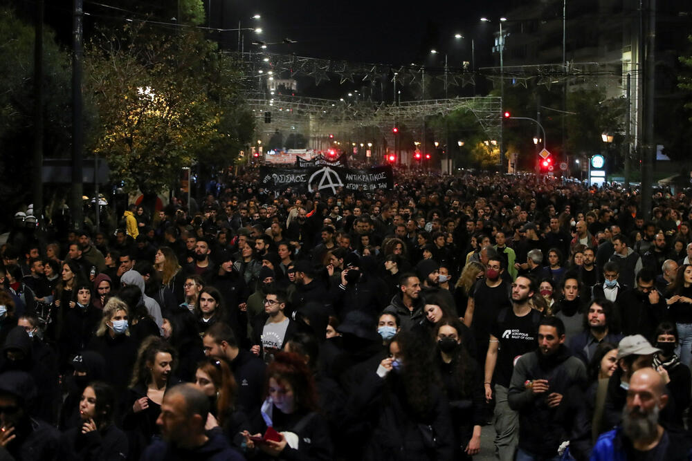 <p>„Pobune ne idu u muzeje“, „Otpor fašizmu svuda“ – pisalo je na transparentima demonstranata</p>