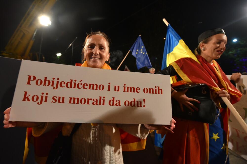 <p>Organizatori ranije poručili da traže povlačenje izmjena Zakona o predsjedniku, dogovor oko izbora sudija Ustavnog suda i održavanje vanrednih parlamentarnih izbora</p>