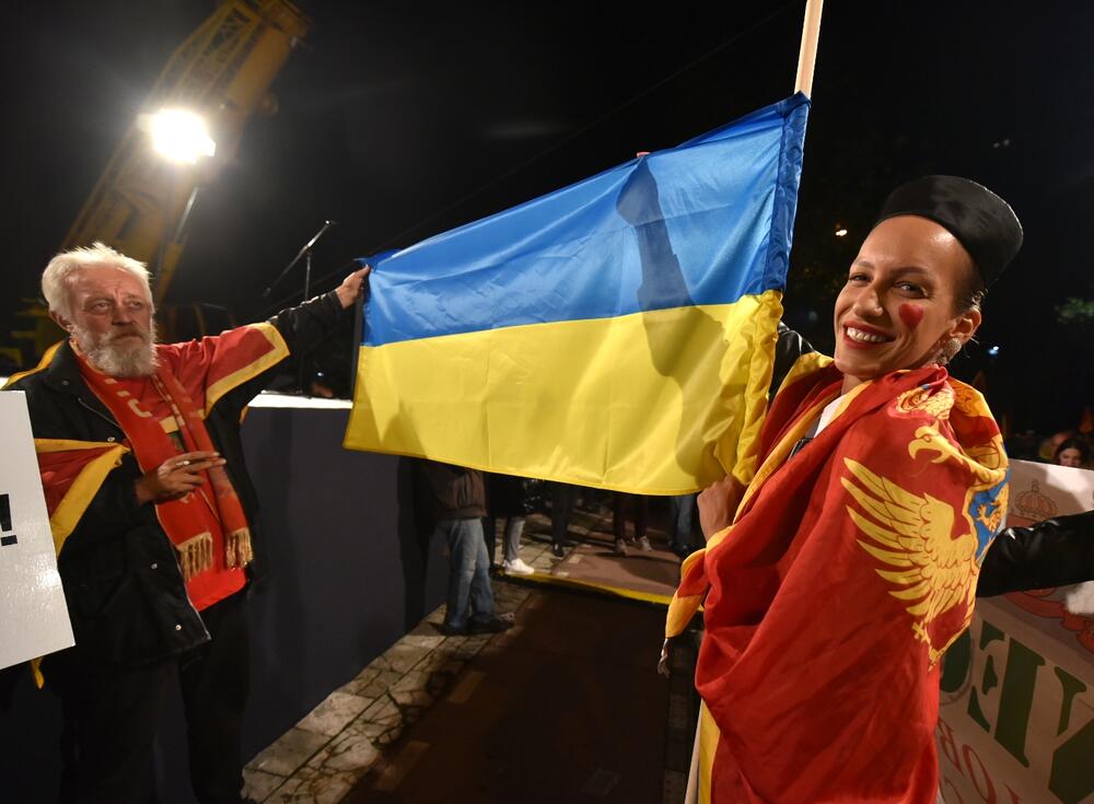 <p>Organizatori ranije poručili da traže povlačenje izmjena Zakona o predsjedniku, dogovor oko izbora sudija Ustavnog suda i održavanje vanrednih parlamentarnih izbora</p>