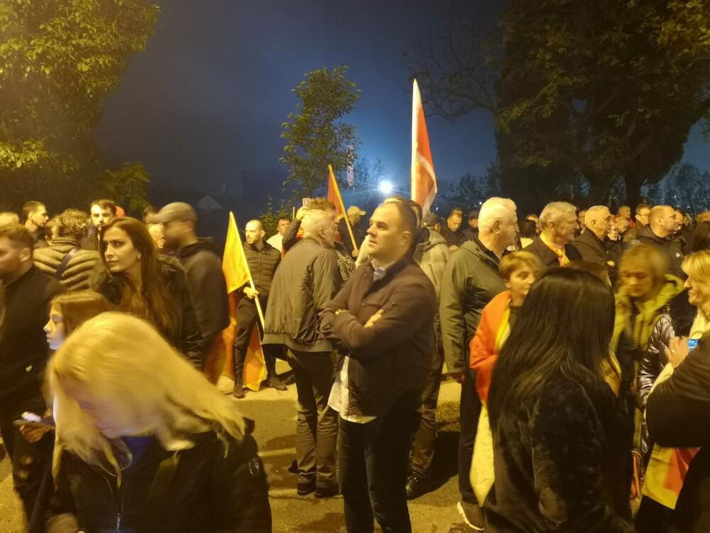 <p>Organizatori ranije poručili da traže povlačenje izmjena Zakona o predsjedniku, dogovor oko izbora sudija Ustavnog suda i održavanje vanrednih parlamentarnih izbora</p>