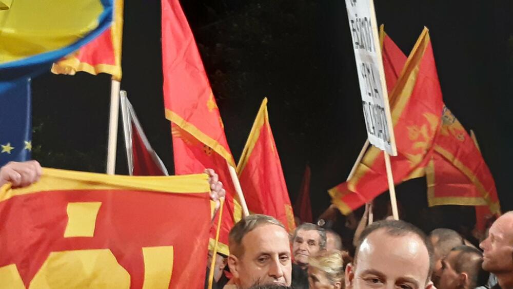 <p>Organizatori ranije poručili da traže povlačenje izmjena Zakona o predsjedniku, dogovor oko izbora sudija Ustavnog suda i održavanje vanrednih parlamentarnih izbora</p>