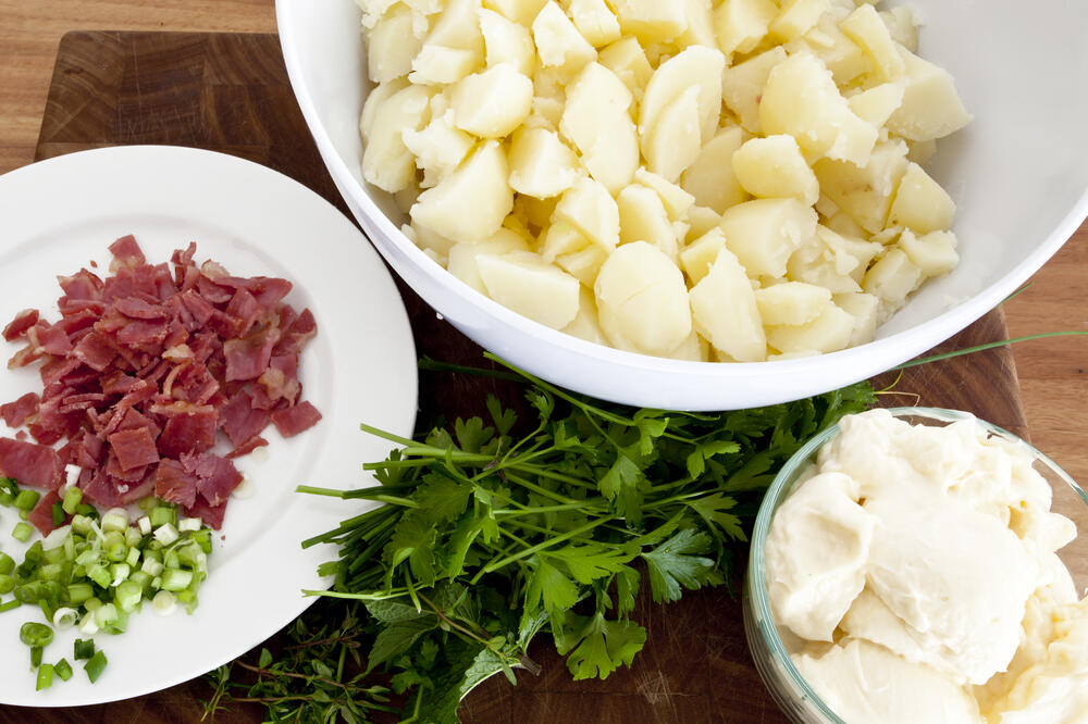 Sastojci za salatu od krompira, Foto: Shutterostock