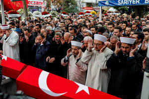 Za bombaški napad u Istanbulu 17 osumnjičenih