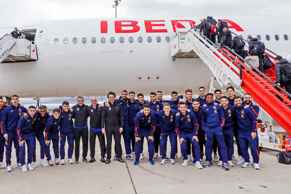 Španski fudbaleri pred put u Katar, Foto: Reuters