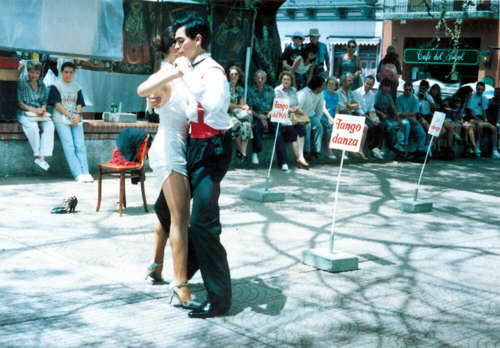 Plesni podijum pod otvorenim nebom