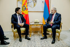 Abazović: Otvoreni smo za gradnju mostova saradnje sa Jermenijom