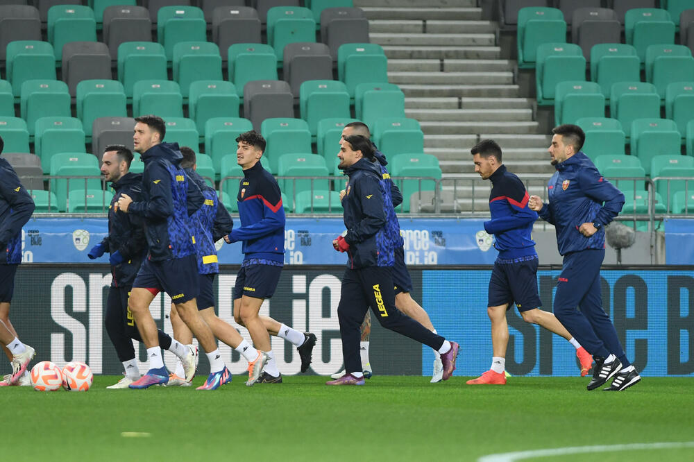 Crna Gora je pobjedom i porazom u dva meča, zadržala oktobarsku poziciju, Foto: FSCG