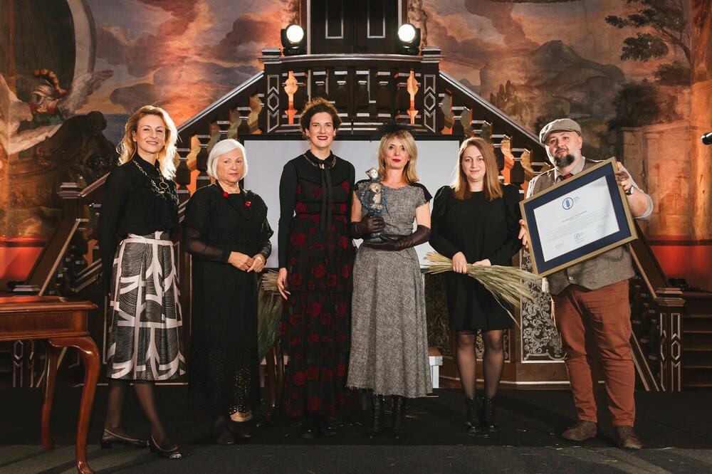 Uručivanje nagrade, Foto: Ministarstvo kulture i medija