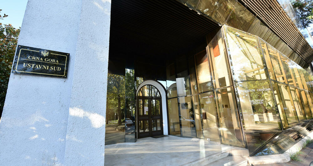 Nema naznaka da će US ubrzo postati funkcionalan