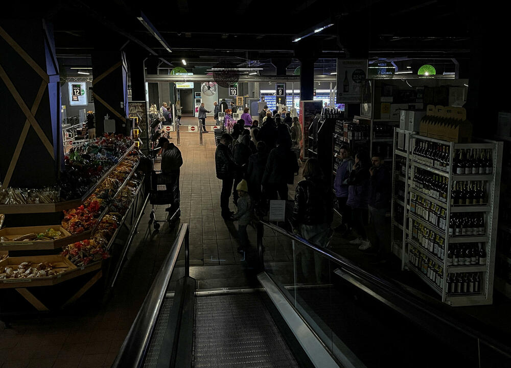 A supermarket in Kiev during a power outage