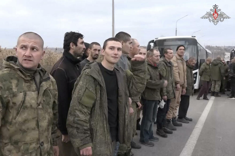 Ruski vojnici koje je Ukrajina početkom novembra oslobodila, Foto: Reuters