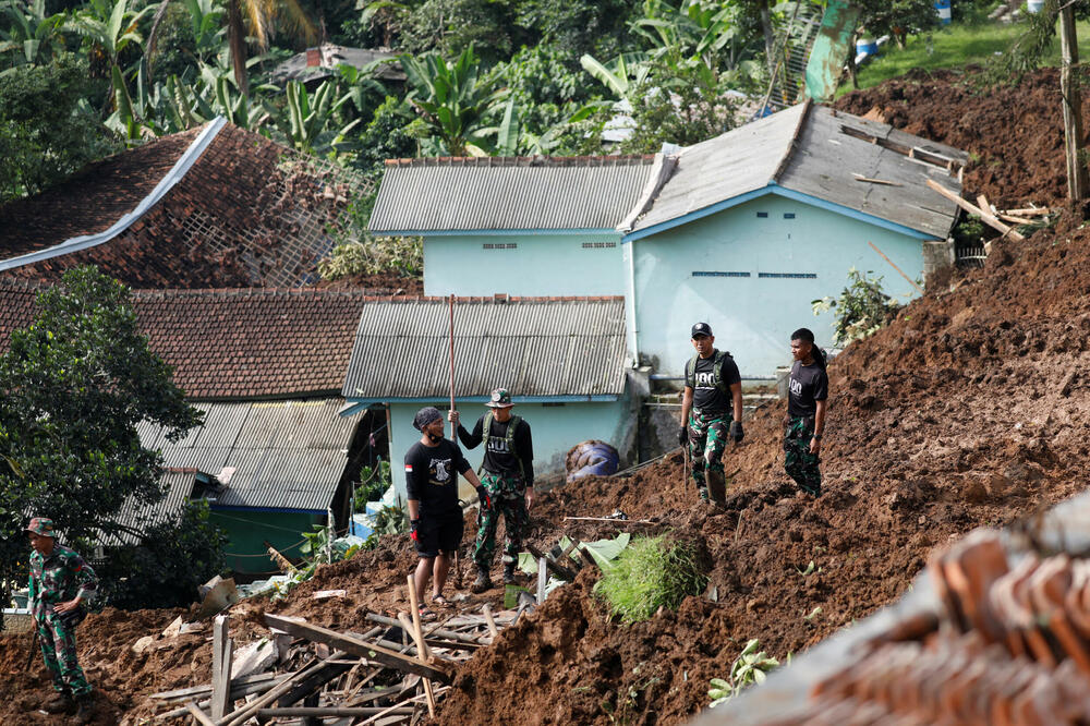 Cijanđur nakon zemljotresa, Foto: Reuters