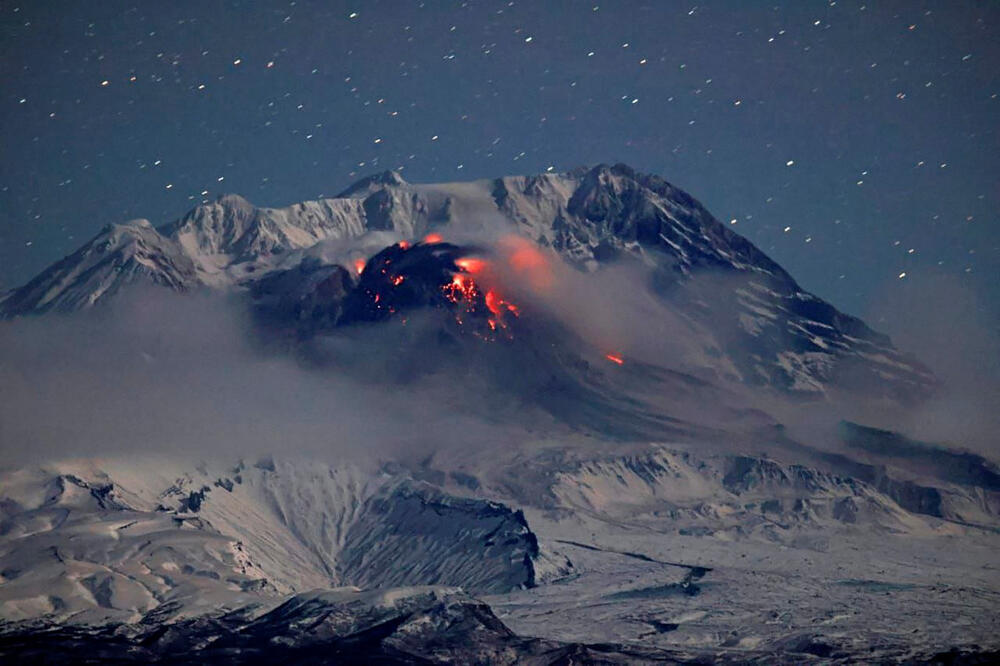 Vulkan Šiveluč, Foto: Reuters