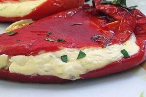 Savršeno jednostavne i ukusne: Paprike punjene sirom
